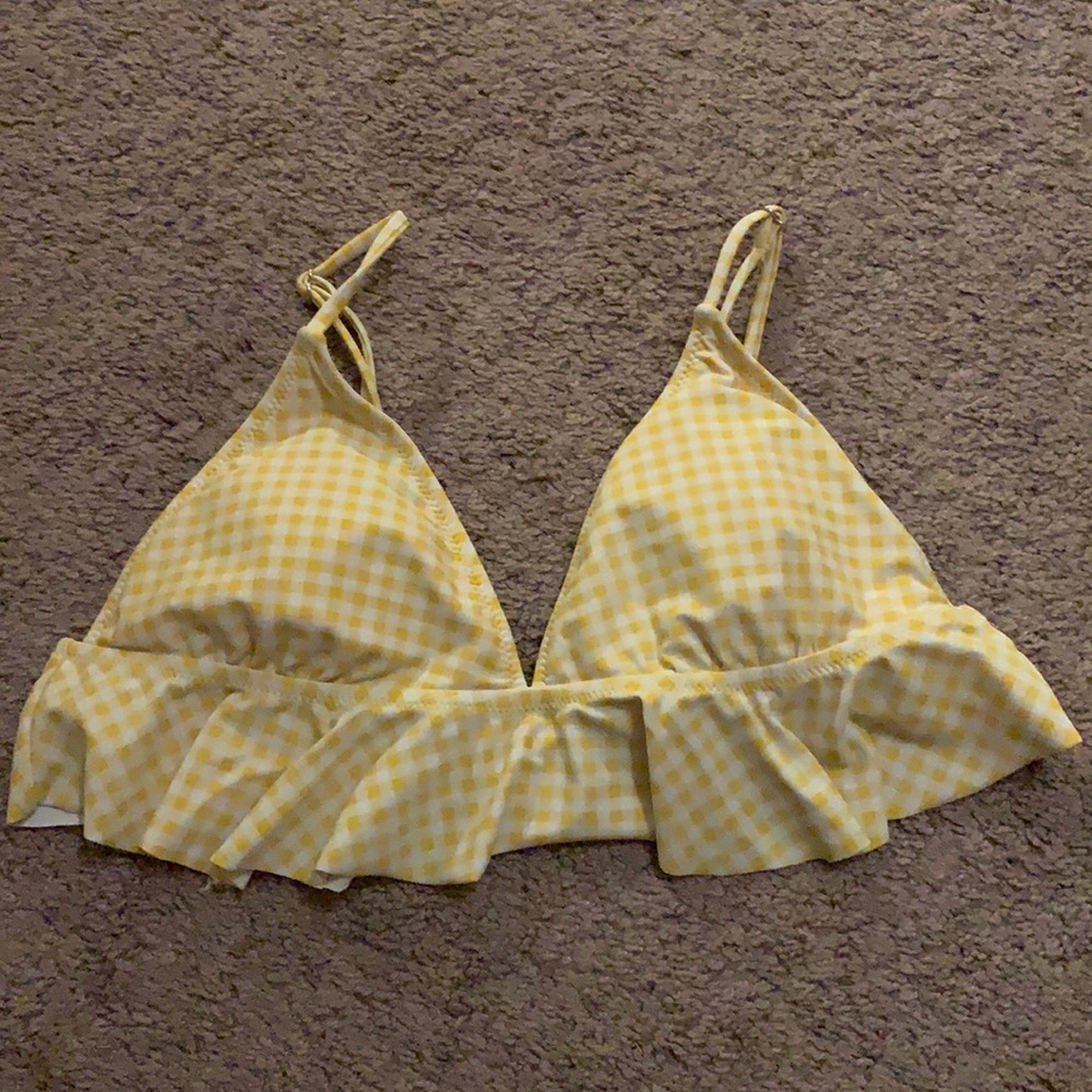 Amazon. Size L. Yellow